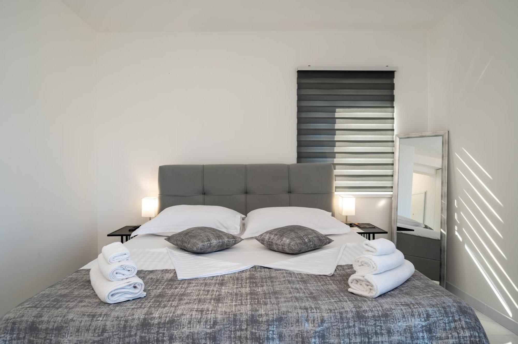 Apartments Filipo 特罗吉尔 外观 照片